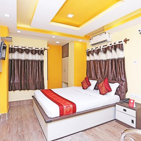Oyo 9975 Hotel Asmeet โกลกาตา ภายนอก รูปภาพ