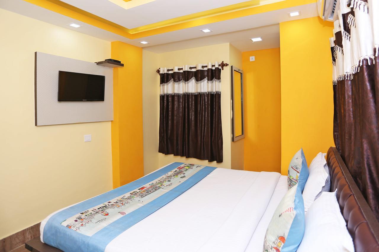 Oyo 9975 Hotel Asmeet โกลกาตา ภายนอก รูปภาพ