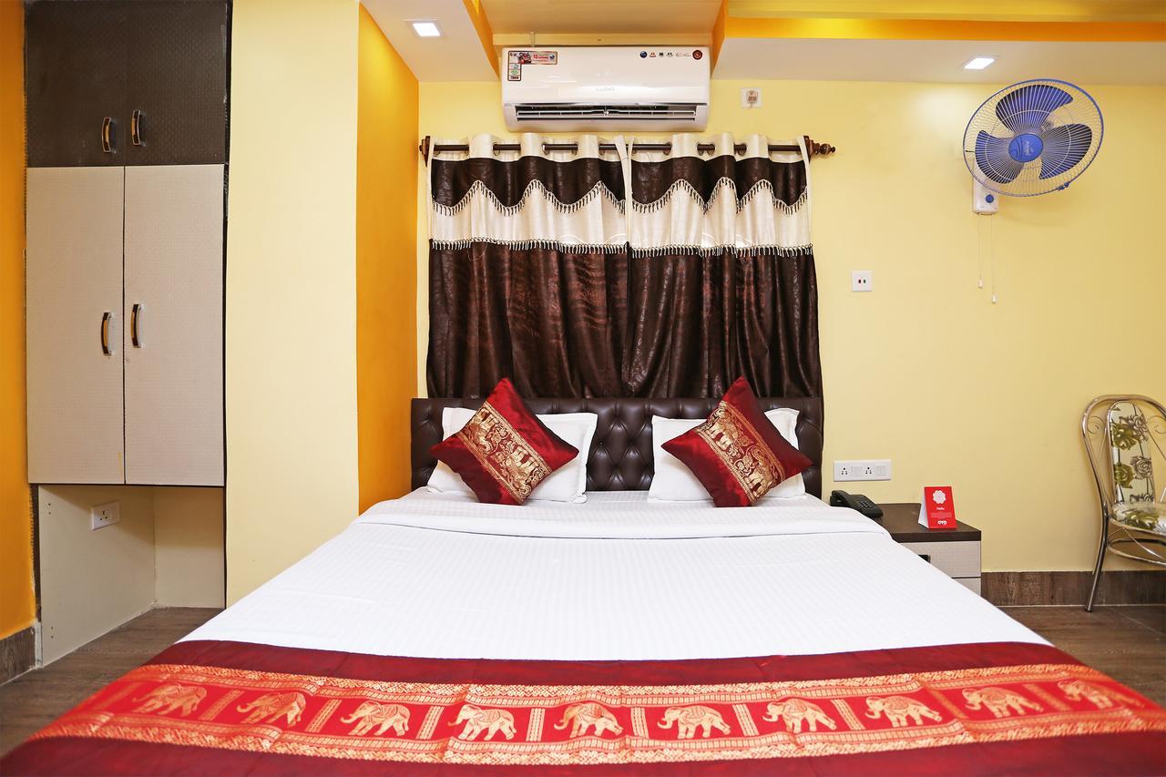 Oyo 9975 Hotel Asmeet โกลกาตา ภายนอก รูปภาพ