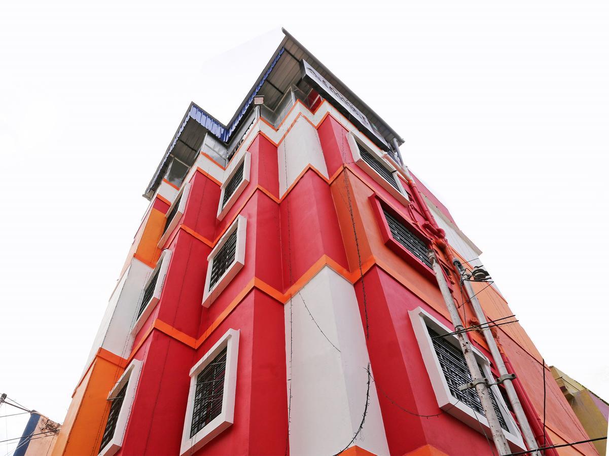Oyo 9975 Hotel Asmeet โกลกาตา ภายนอก รูปภาพ