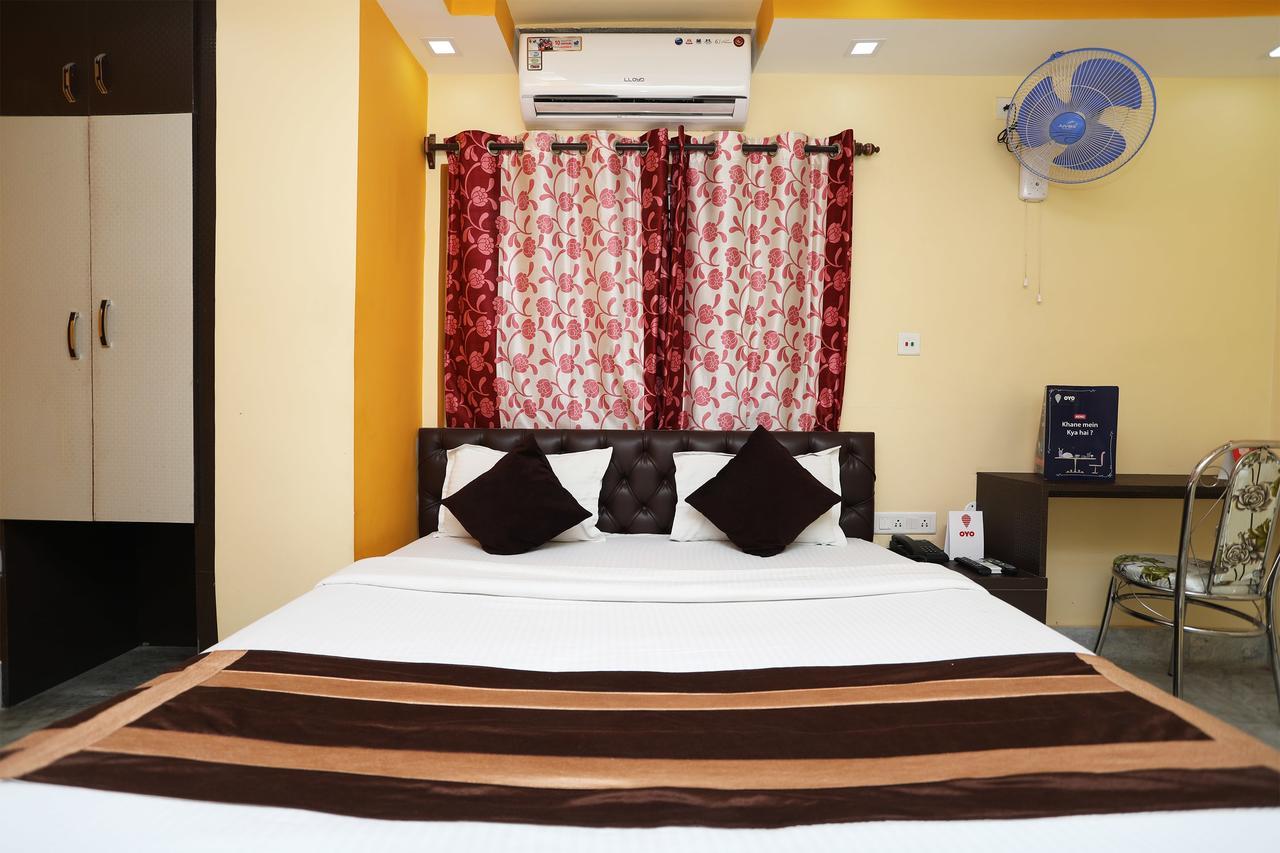 Oyo 9975 Hotel Asmeet โกลกาตา ภายนอก รูปภาพ