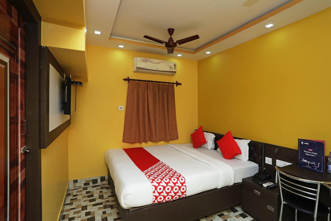 Oyo 9975 Hotel Asmeet โกลกาตา ภายนอก รูปภาพ