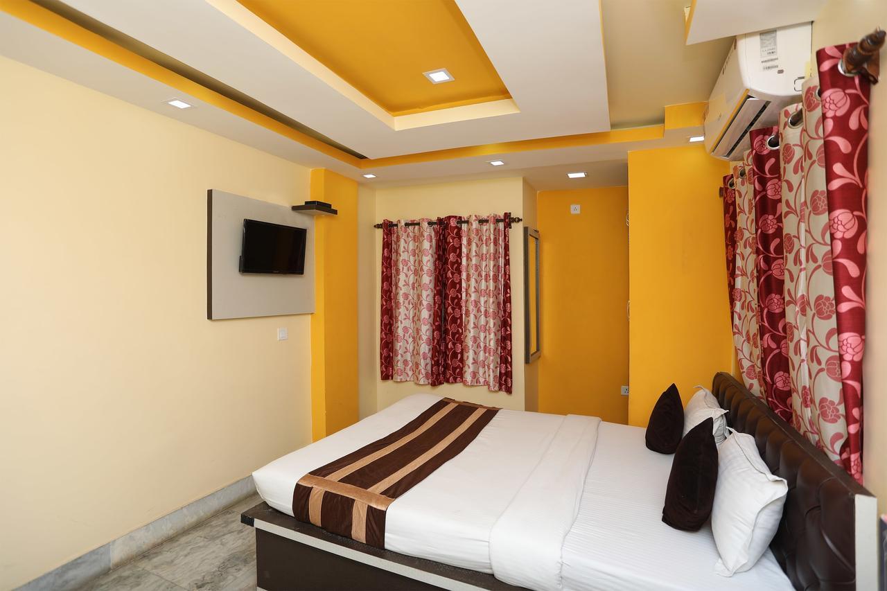 Oyo 9975 Hotel Asmeet โกลกาตา ภายนอก รูปภาพ