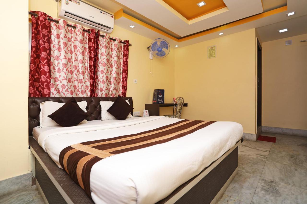 Oyo 9975 Hotel Asmeet โกลกาตา ภายนอก รูปภาพ