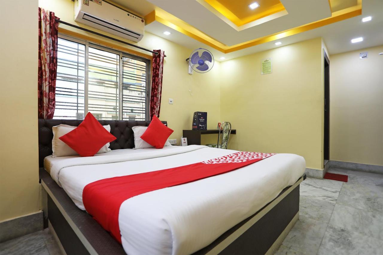 Oyo 9975 Hotel Asmeet โกลกาตา ภายนอก รูปภาพ